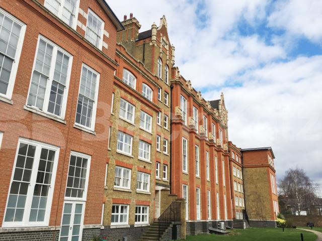 			LET , 1 Bedroom, 1 bath, 1 reception Apartment			 Alpha House, Santley Street, Clapham North/Brixton